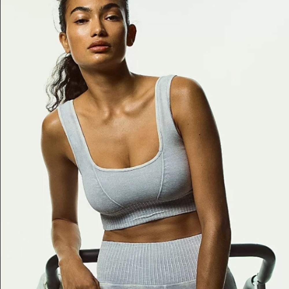 NEW FREE PEOPLE High-Rise 7/8 Good Karma 2-Pocket Leggings and Karma bra $136 - Picture 11 of 16